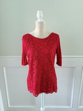 Soho New York & Company Red Lace Front Stretch Back Tee With 3/4 Sleeves & Back